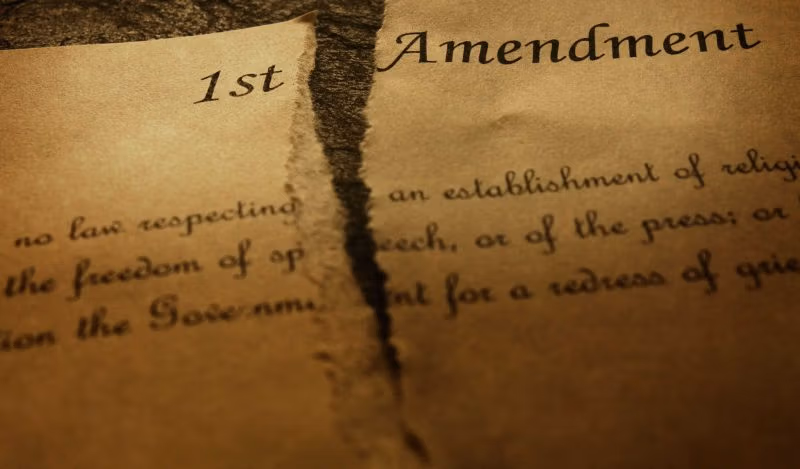 ትልቅ ቴክኖሎጂ ከመንግስት ጋር ተሳስሯል