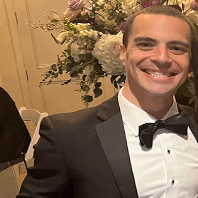 Slika iz biografije Logana