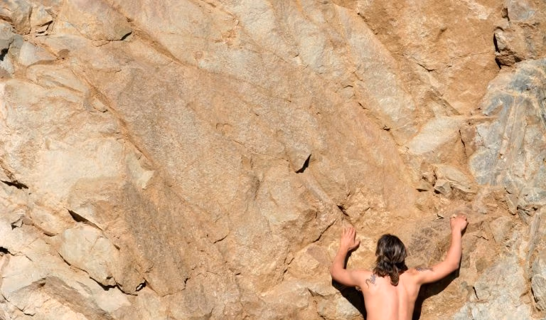 Las vacunas de ARNm de Covid, una contramedida militar, no requirieron supervisión de seguridad&nbsp;