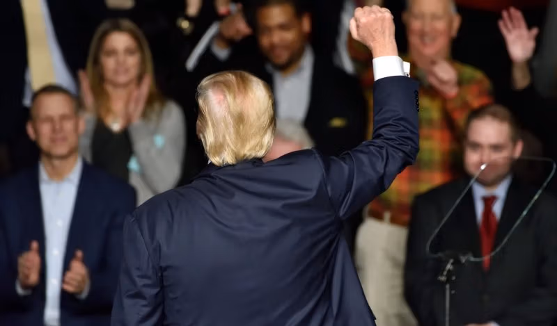 Trump: Csak egy nagy kormányzati állampárti