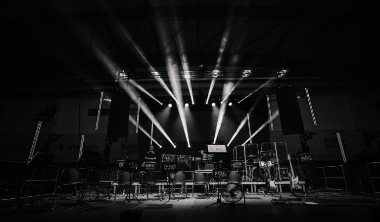 Laula meille laulu, pianomies