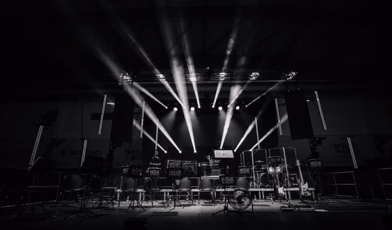 Cantaci una canzone, pianista