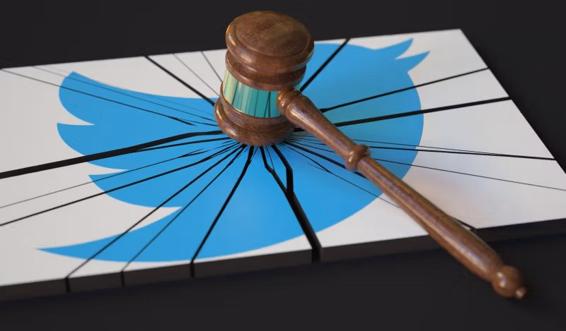 न्यायालय ने सेंसरशिप को हरी झंडी दी