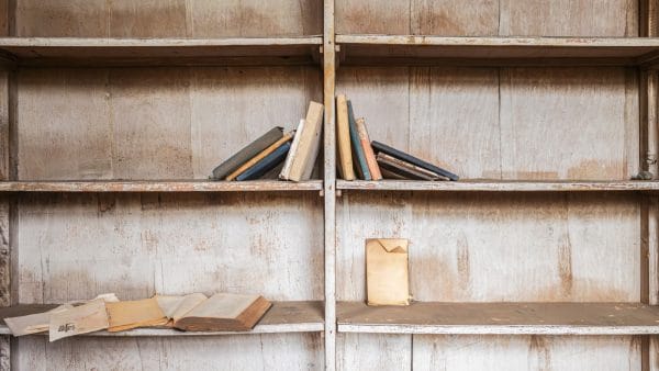 Жаль студентов колледжа.